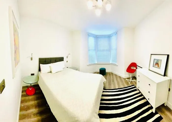 Family Flat In Camden, Top Location, Next To Attractions