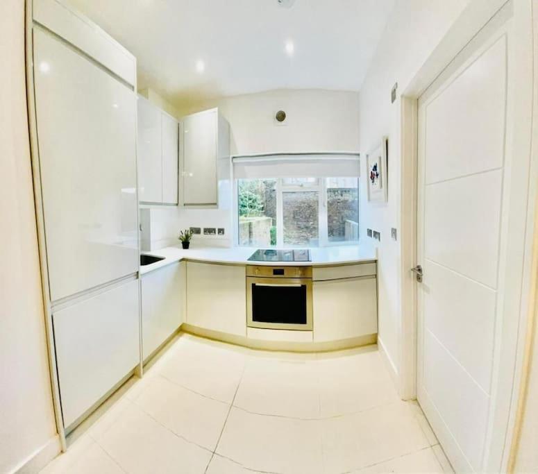 Family Flat In Camden, Location, Next To Attractions *